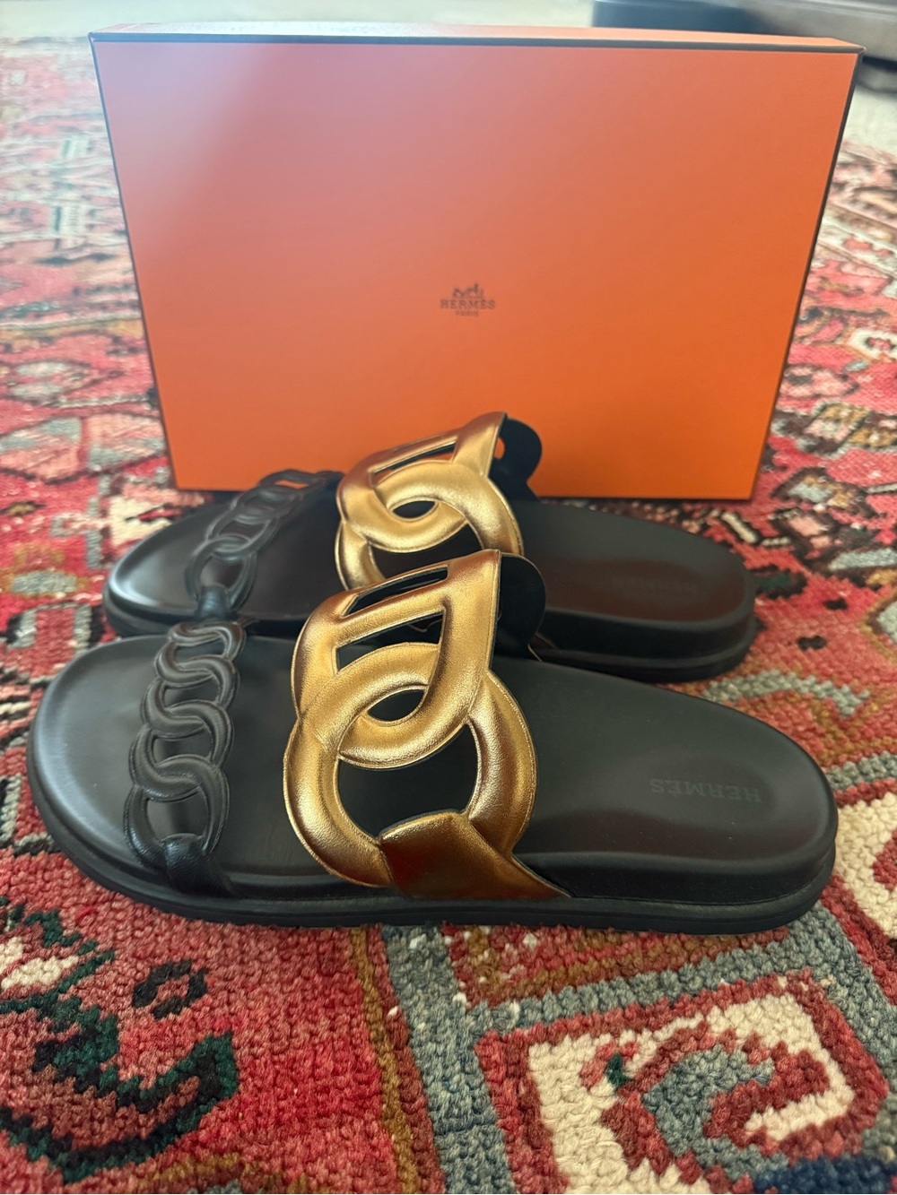 Sandals/Slides